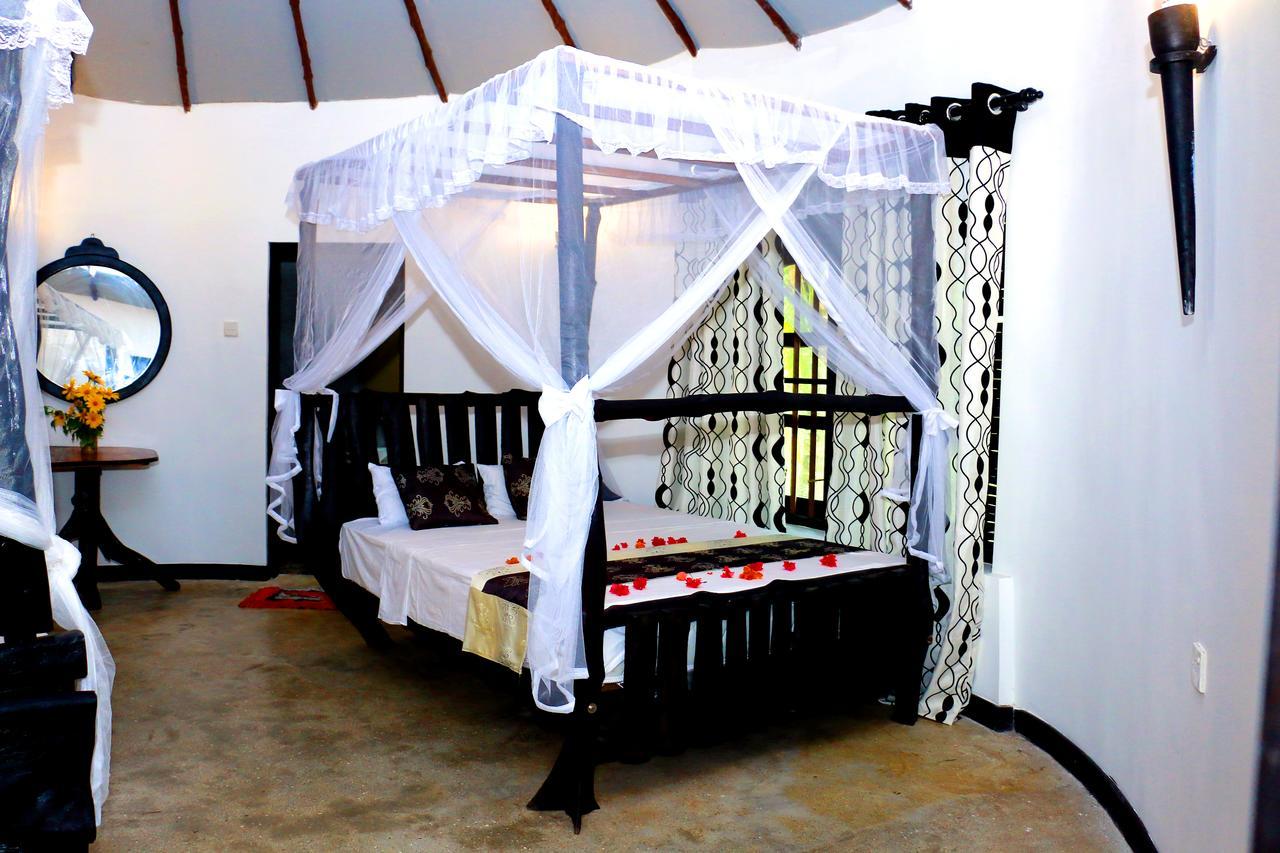 Turtle Watch Cabana Tangalle Exterior photo
